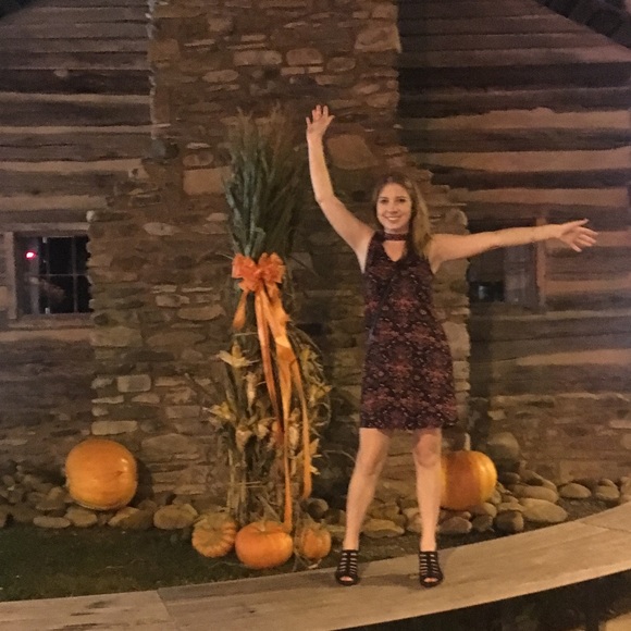 Meet your Posher, Heather - Picture 6 of 6